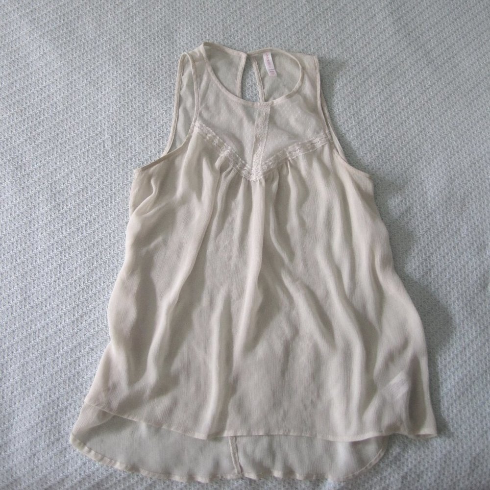 Xhilaration lace tank